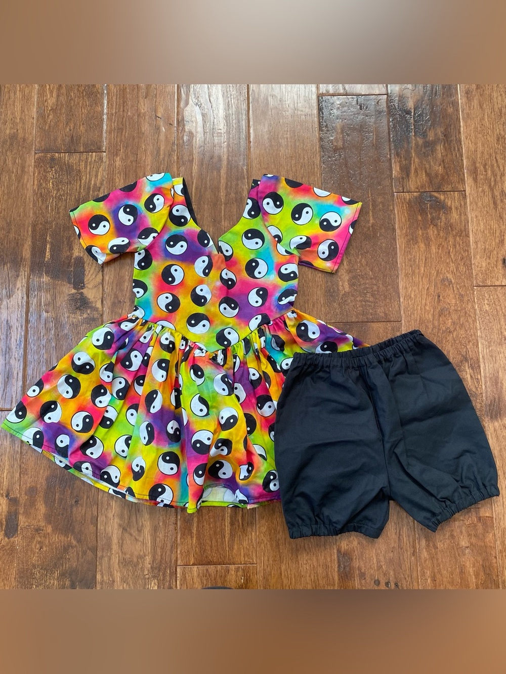 Wild Rich Kids Xoey Rainbow Tie Dye Yin Yang Cotton Dress & Black Bloomers 6/7
